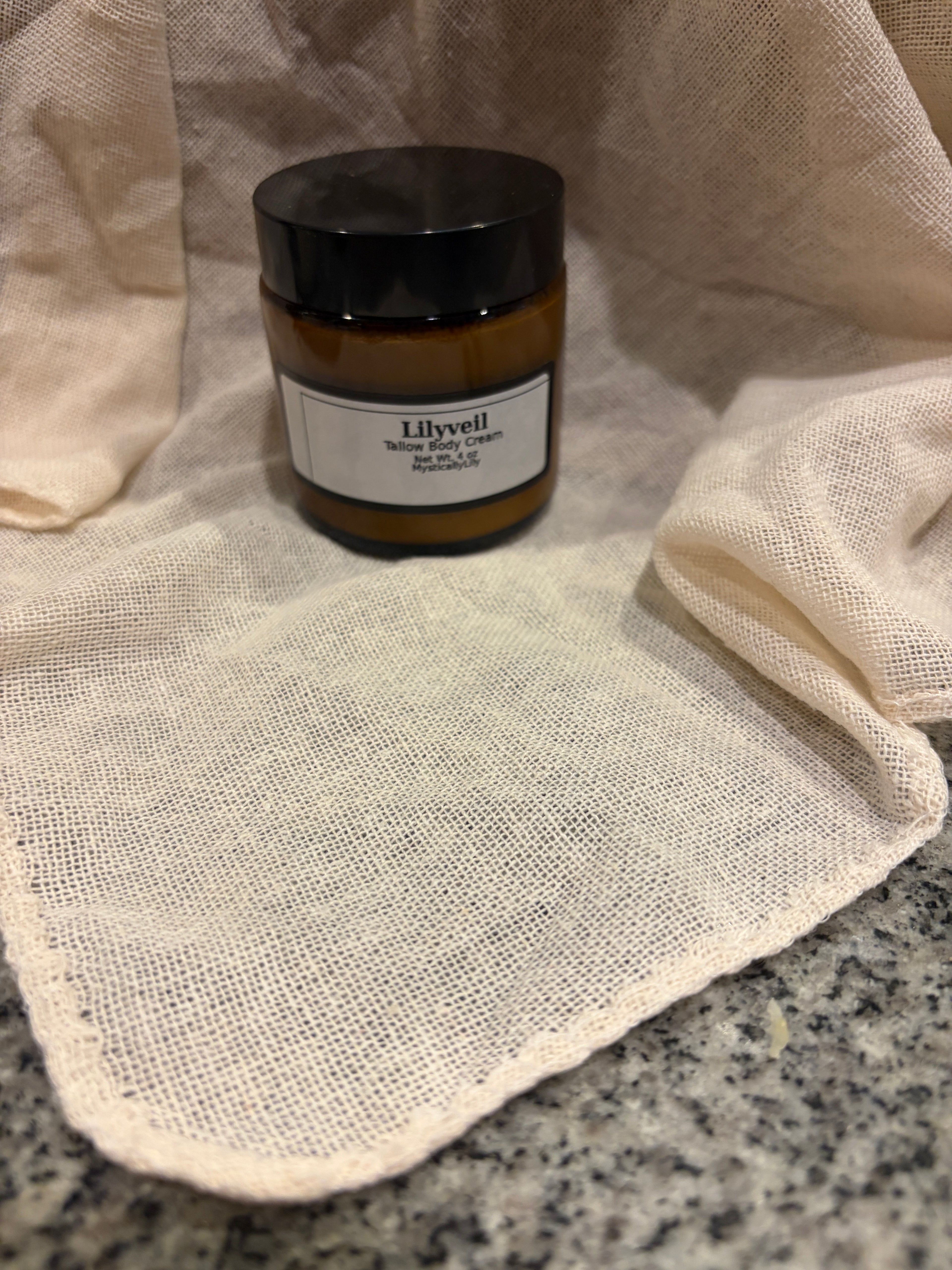 Lilyveil Nourishing Tallow Body Cream Deep Hydration for Dry Skin